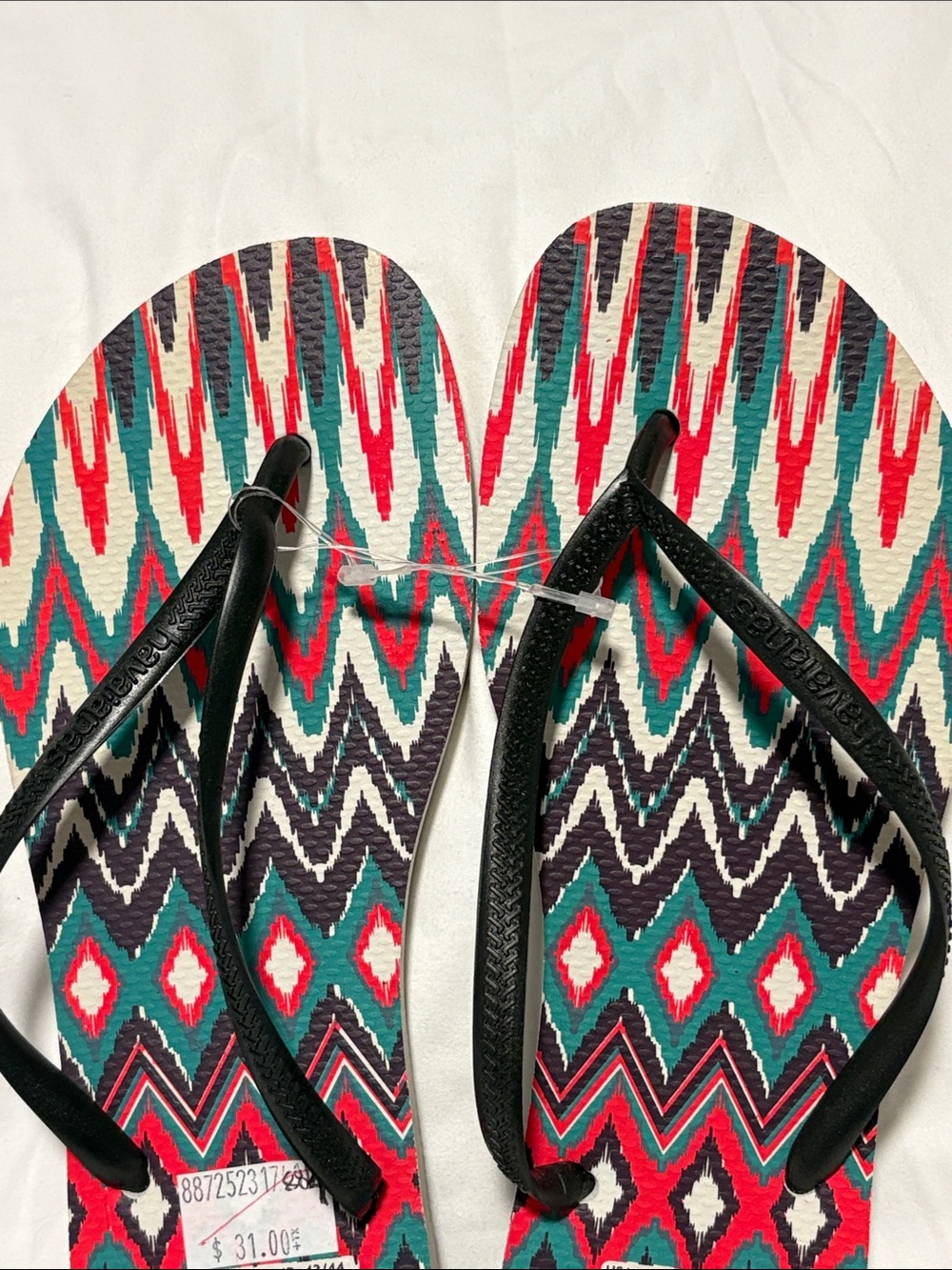 New Havaianas Sz 11/12 Multicolored Printed Woman’s Flip Flop Rubber Slippers - Picture 3 of 4